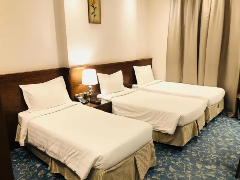 Standard Triple Room image 1