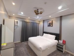 Azhaar Suites - image 11