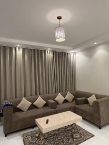 City residence - image 32