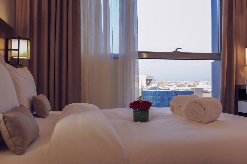 Suite with City View image 3